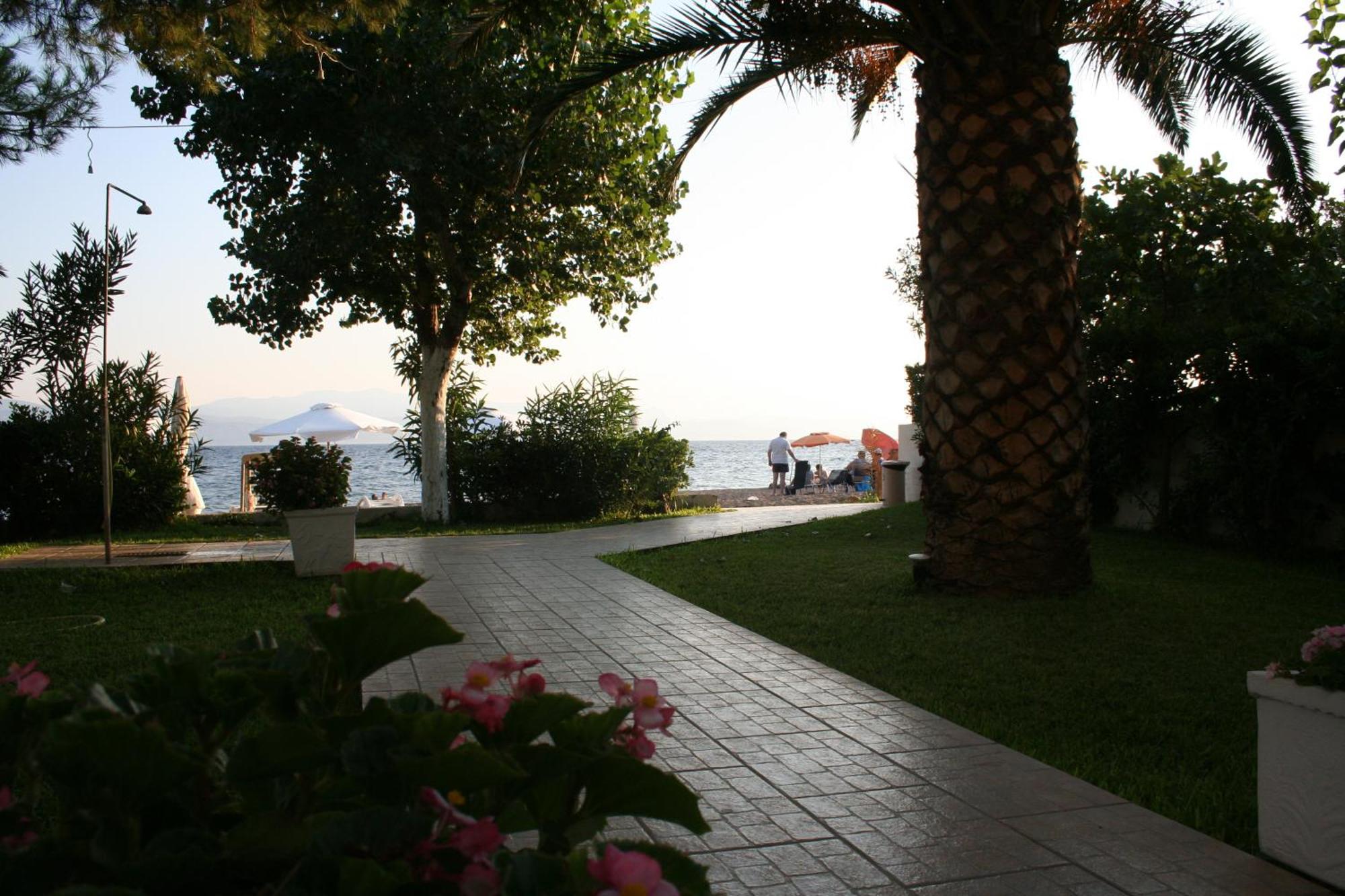 Posidonia Pension Amarynthos Exterior foto